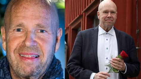 Lasse Kronér Har Flyttat Ihop Med Sin Hemliga Flickvän