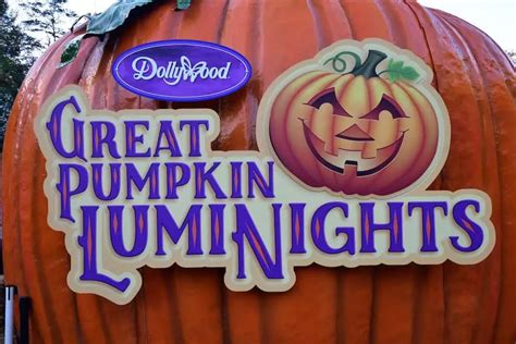 Top 4 Things To Know About Attending The Dollywood Harvest Festival