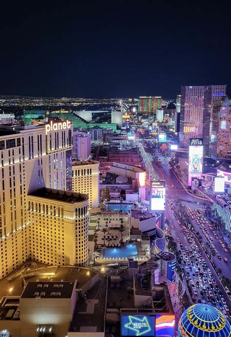 The view from our hotel in Las Vegas : r/pics