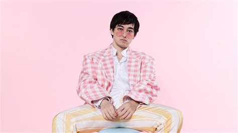 Joji No. 1 on Top Rock & Alternative Albums Chart With ‘Smithereens’