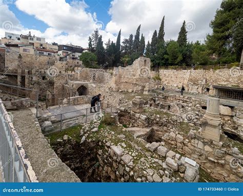 Pool of Bethesda Ruins, Jerusalem Editorial Image - Image of antique, arch: 174733460