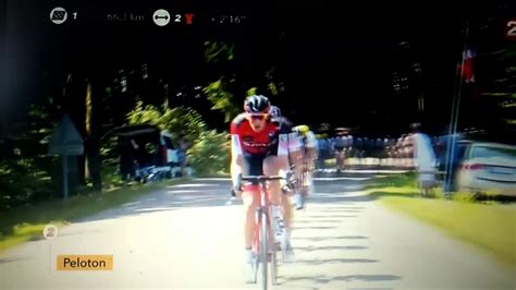 Coureur Sky Fait Pipi Devant La Cam Ra Tour De France Youtube