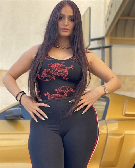 Mahnn I Just Wanna Grab Her Ass Scrolller