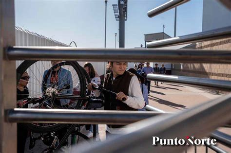 Hoy abrió el PedWest de San Ysidro a Tijuana los primeros en usarla