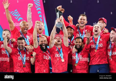 File Photo Dated 13 11 2022 Captain Jos Buttler Lifts The T20 World