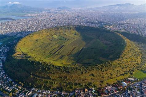 The Unreal Volcano Xico Known As The Navel Of The World Bullfrag