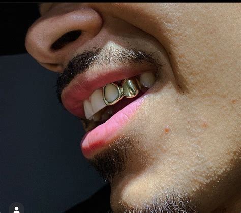 Custom Double Solid Window Grillz Gold Tooth Cap Gold Teeth