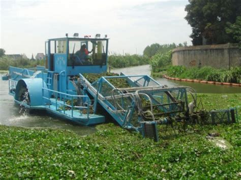 Aquatic Weed Harvesting Equipment In Kunming Dragon Machinery