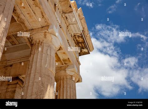 Acr Polis De Atenas Punto De Referencia De Grecia Antigua Puerta De