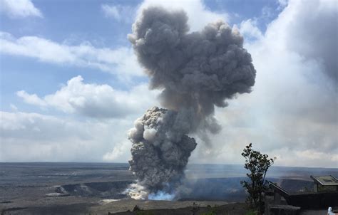 Video Rockfall Triggers Explosion At Kilauea Volcano