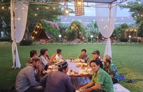 Begini Cara Seru Nikmatin Momen Bukber Bareng Teman Teman