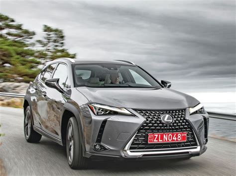 Lexus UX 250h le premier SUV hybride compact premium à l essai