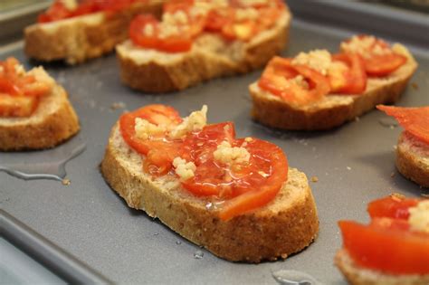 Crispy Tomato And Goat Cheese Bruschetta Don T Miss Dairy