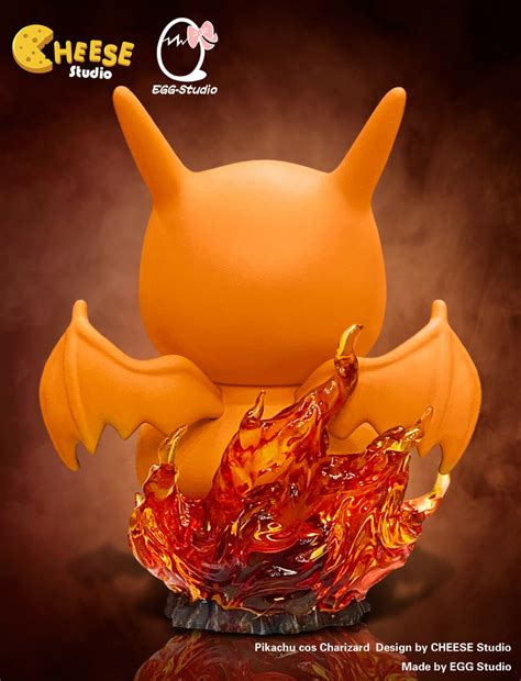 Egg Studio Pokemon Pikachu Cos Charizard Gk Statue Sugo Toys