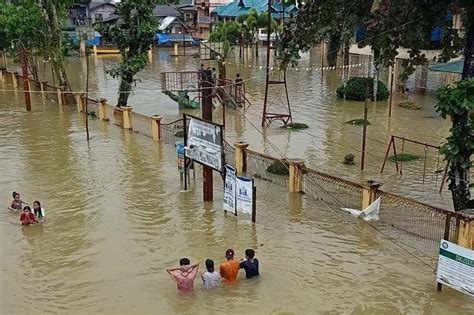 Recent Weather Disturbances Leave 17 People Dead