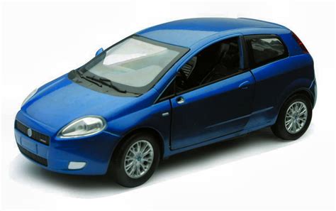 BALOCCO Ingrosso Modellismo Online FIAT GRANDE PUNTO 2005 BLUE 1 24