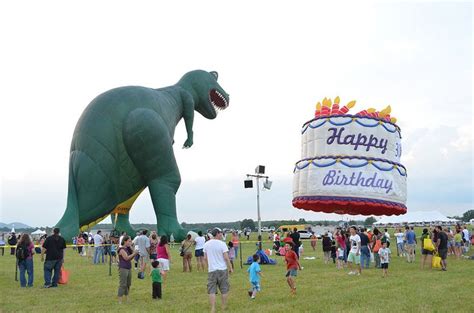 Dinosaur Going After Some Cake Dinosaur Hot Air Balloon Flickr Photos