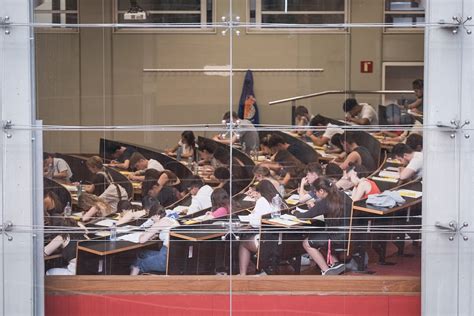 La Generalitat publica los exámenes de competencias de primaria y ESO