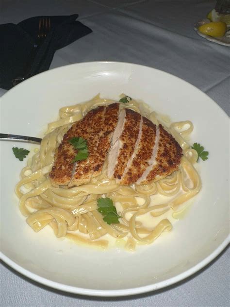 Food critics explain why maggiano's richmond heights mo is so popular 3