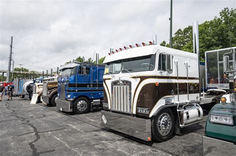 A Dazzling Display At Shell Rotella Superrigs Truck News