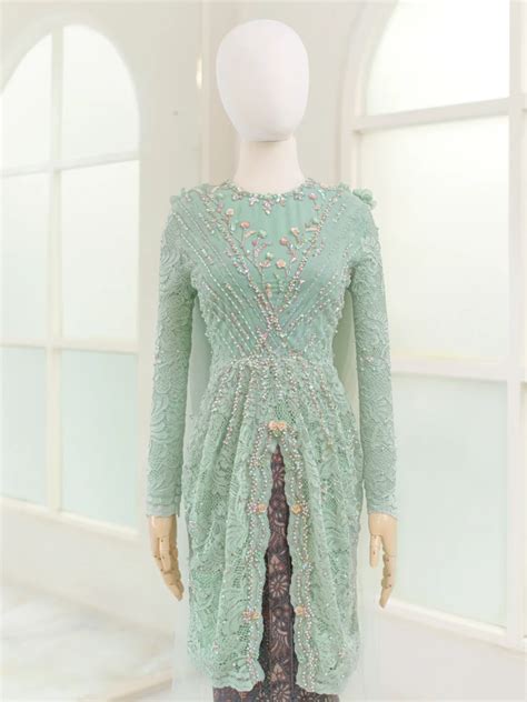 Sage Bishop Kebaya With Back Embroidery Ivory Studio RTW