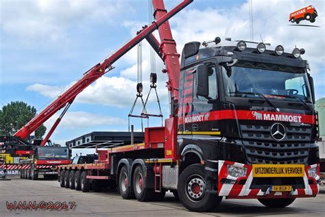 Foto Mercedes Benz Arocs Vrachtwagen Van Mammoet Nederland B V