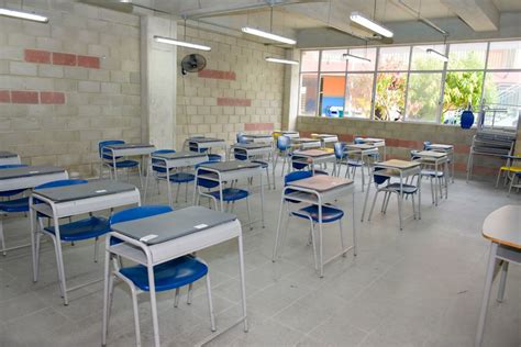 Hay más de 10 mil cupos para educación secundaria en los colegios