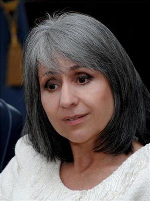 Маргарита Попова: Скандалът с подслушването подкопава доверието