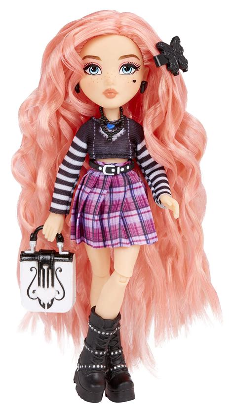 MGA Dream Ella Mini Doll - Aria, 6" E-Girl Fashion Toy Figure, 8 Trendy