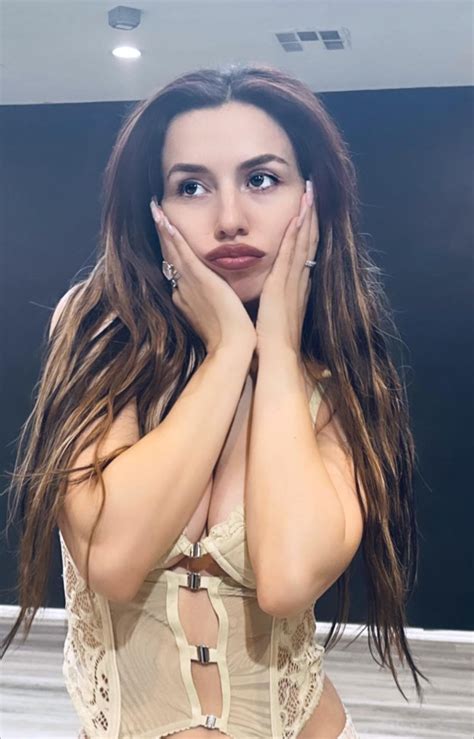 Ava Is Hiding Her Boobs With Her Armsthis Outfit Looks Hot R