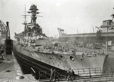 Renown Class Battlecruiser HMS Repulse 34 Qui Tangit Frangitur