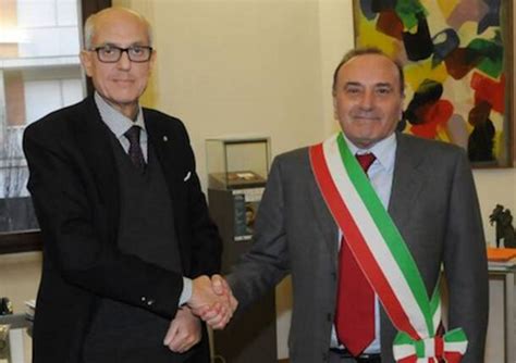 L Ex Prefetto Di Milano Paolo Tronca Nominato Commissario