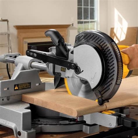 Dewalt Dw712 8 12 Inch Single Bevel Sliding Compound Miter Saw Miter