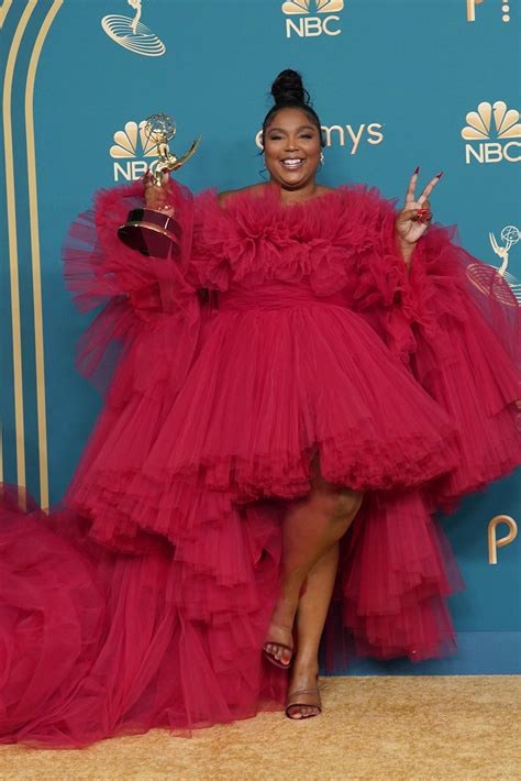 Lizzo Wore Giambattista Valli Haute Couture To The 2022 Emmys