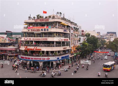 The Highlands Coffee Building At Dong Kinh Nghia Thuc Square Roundabout