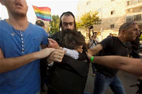 Muere joven apuñalada durante desfile gay en Israel La República EC