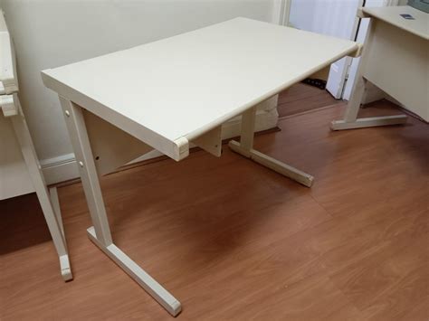 Mesa de Escritório Fortline em Ferro MDP Bege 73 cm x 96 cm x 61 cm