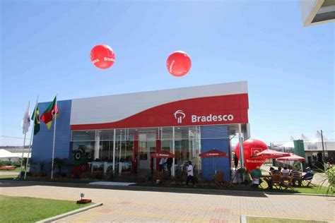 Bradesco BBDC4 tem nova recomendação do J P Morgan ações fecham em