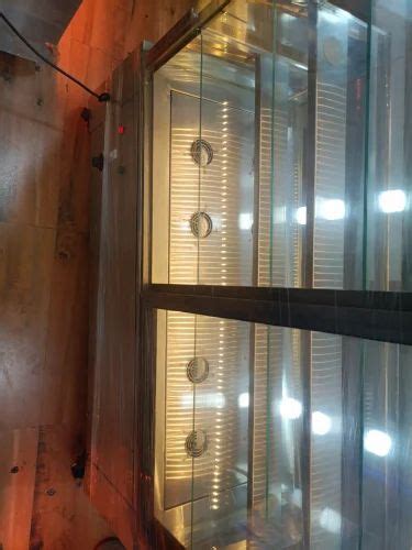 Glass Hot Cold Display Counter For Bakery Hot At Piece In Thiruvananthapuram