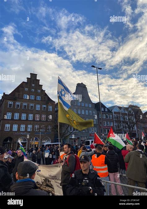 Flensburg Schleswig Holstein Pro Palästina Demo in Flensburg auf dem