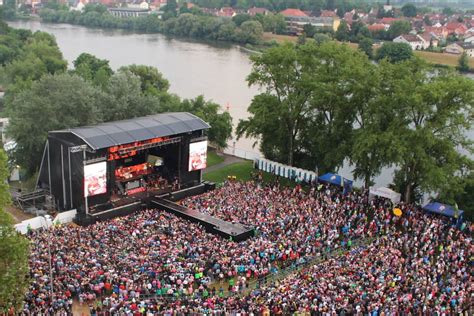 Ladenburg Demi Promotion Plant Weitere Konzerte Auf Der Festwiese