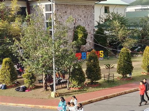 Hundreds Make A March To Baguio City National High School For Alumni