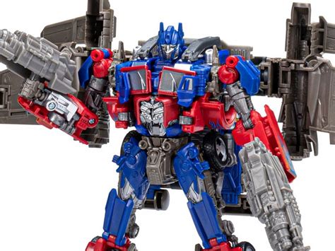 Transformers Buzzworthy Bumblebee Studio Series 44 Optimus Prime Exclusive