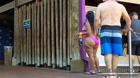 Big Latina Booty Walking Tnaflix