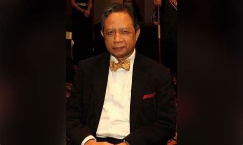 Malaysians Must Know The Truth Muhyiddin S Son In Law Lawyer Now On Interpol S Red List