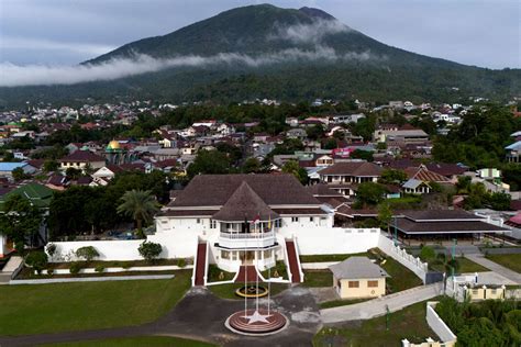 Wajah Baru Kedaton Kesultanan Ternate Setelah Direnovasi