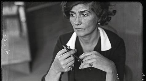 Se Inaugura Una Retrospectiva De Gabrielle Chanel En El Palais Galliera