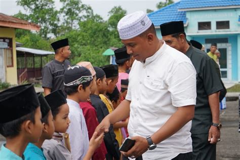 Komunitas Pemuda Tebingtinggi Beri Santunan Kepada Kaum Dhuafa Dan Anak