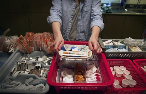 Average Hourly Wages for Community Support Workers in Perth 35