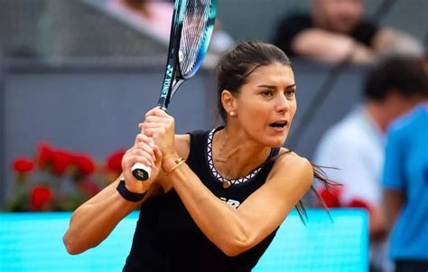 Sorana C Rstea S A F Cut De R S N Sua Imaginile Cu Ea Au Devenit